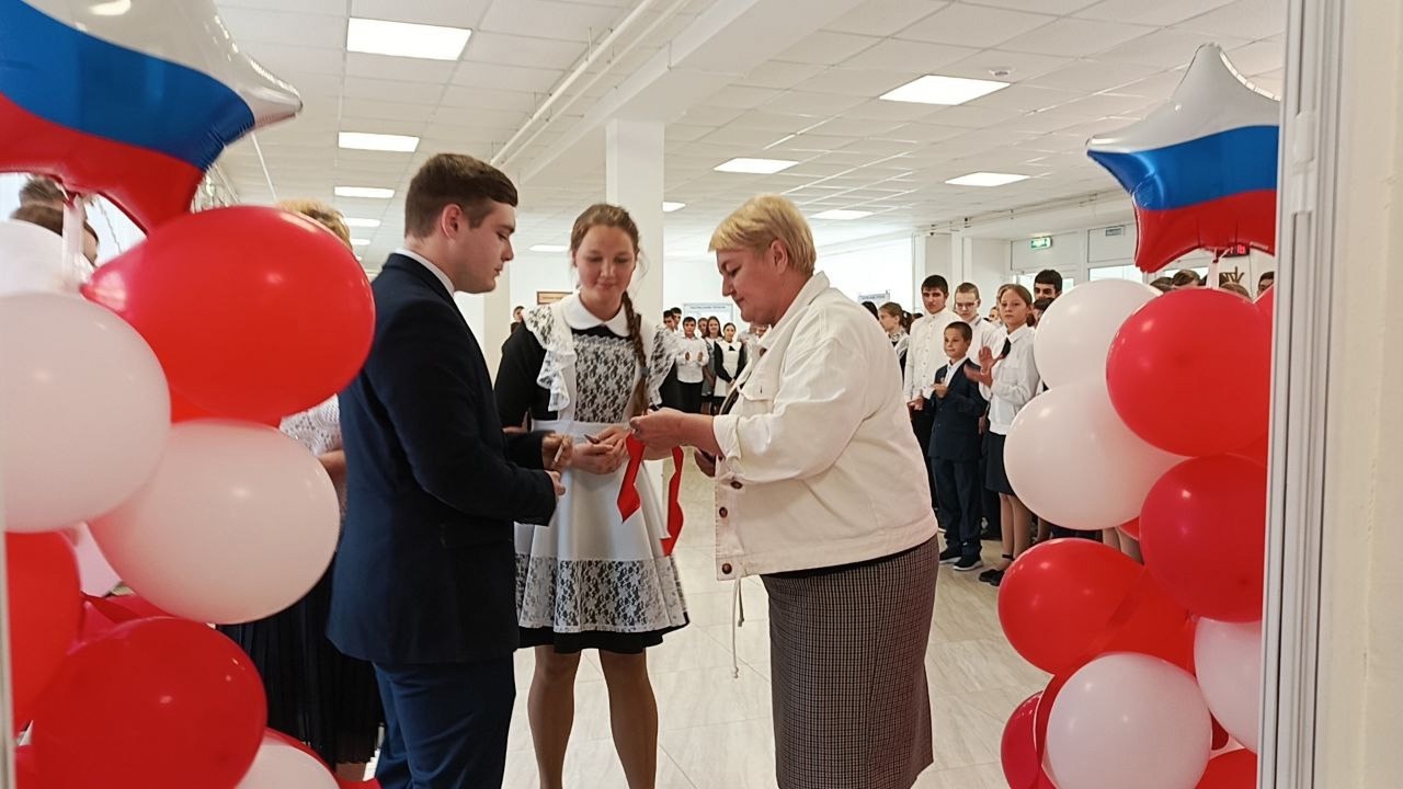 Открытие Центра образования естественно-научной и технологической направленностей «Точка Роста»..