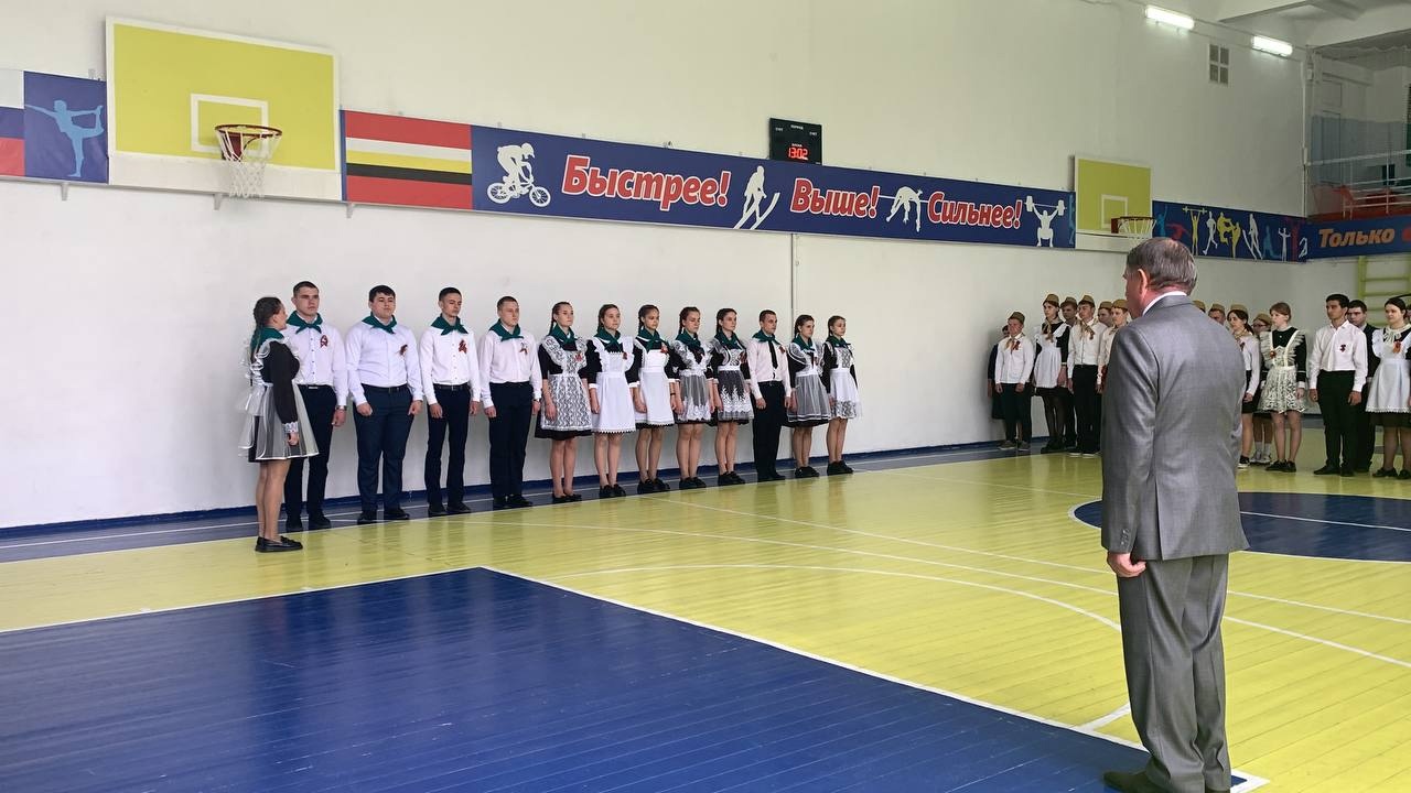 &amp;quot;Смотр строя и песни&amp;quot; в 5-11 классах..
